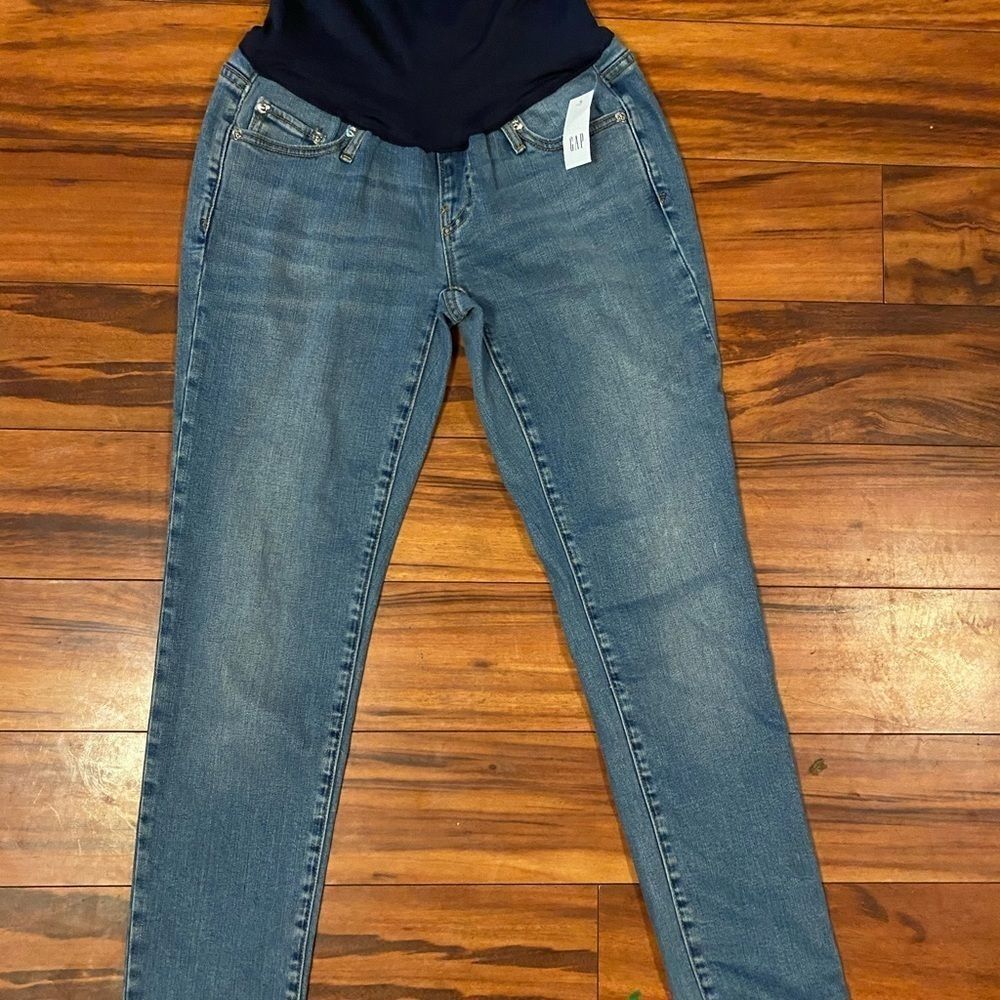 NWT Gap Maternity Jeans